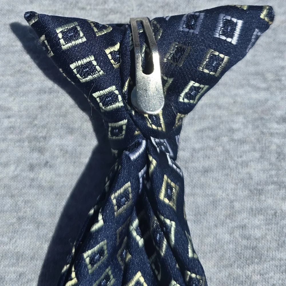 Boy's George Navy Clip On Tie w/ Yellow and Gold Diamond Pattern